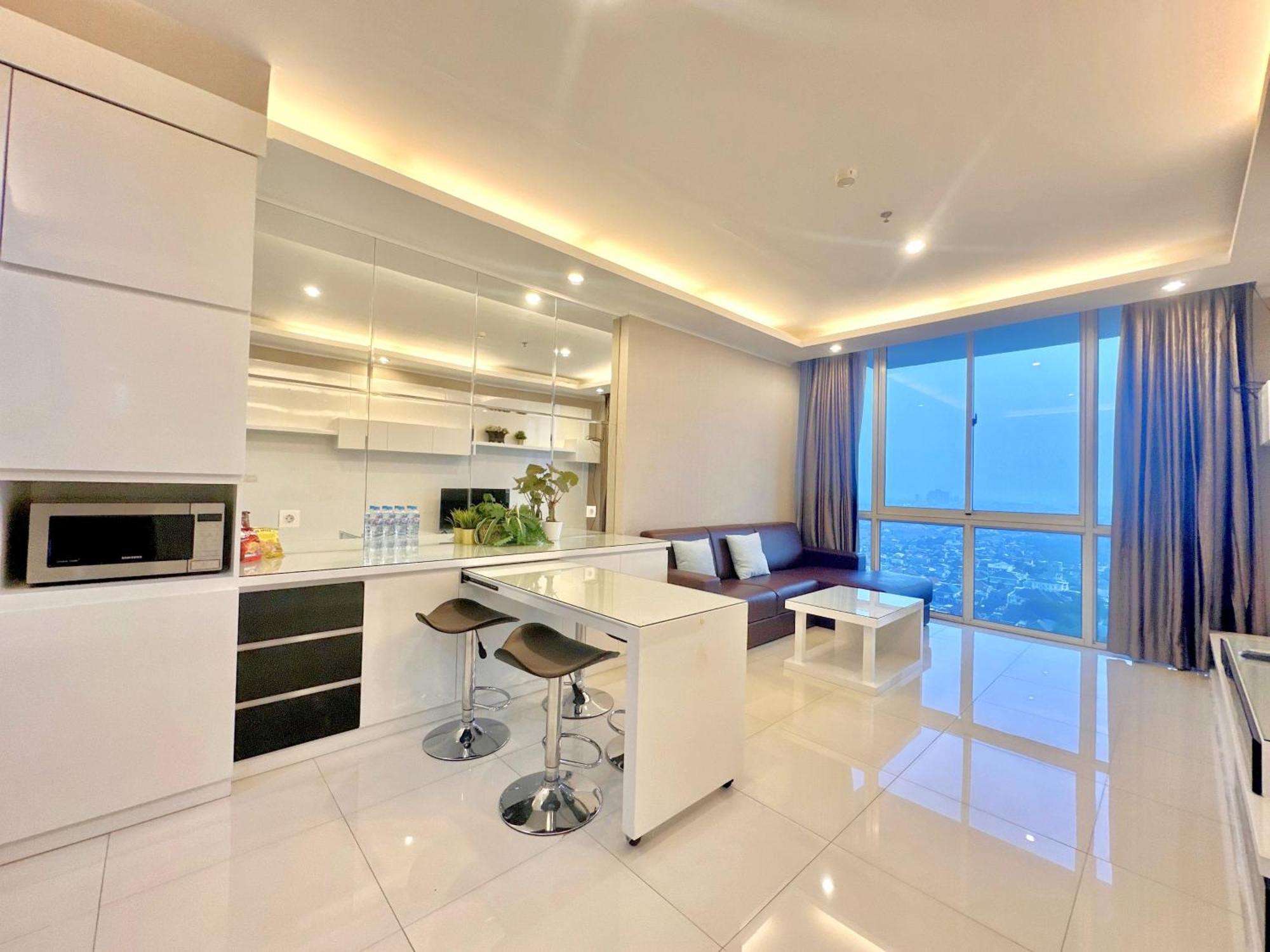 Opulence Corner 2br At Via Tower Ciputra World By Le Ciel Hospitality Appartement *
