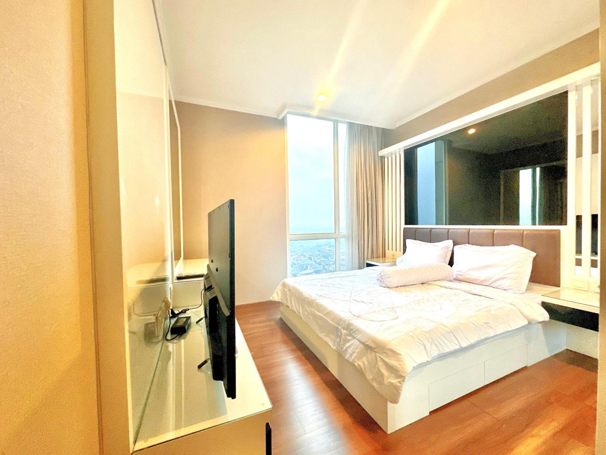 Opulence Corner 2br At Via Tower Ciputra World By Le Ciel Hospitality Appartement Surabaya