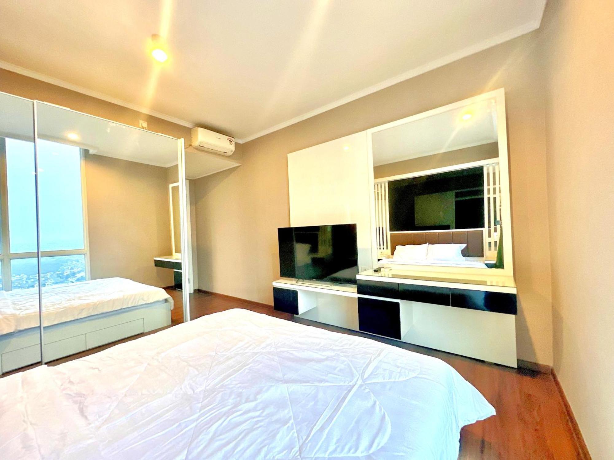Opulence Corner 2br At Via Tower Ciputra World By Le Ciel Hospitality *