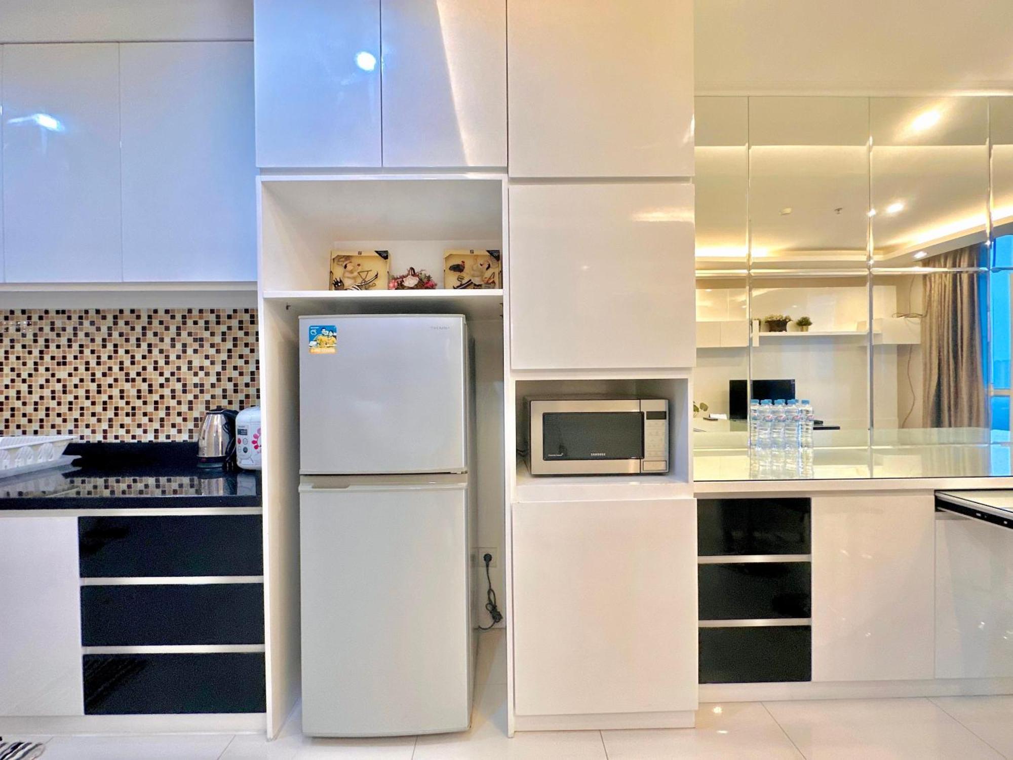 Opulence Corner 2br At Via Tower Ciputra World By Le Ciel Hospitality Surabaya